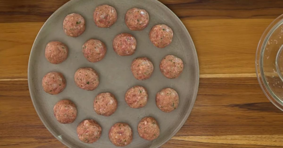 Bolinho de linguiça na airfryer