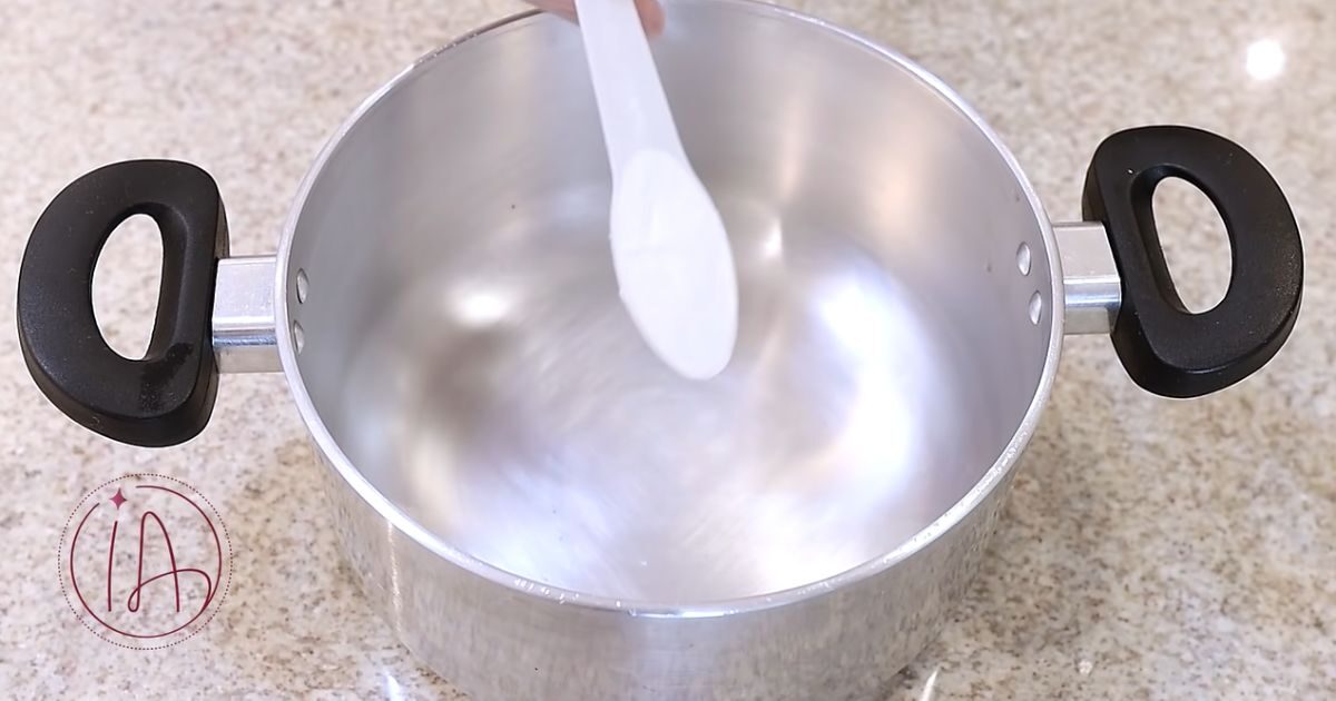 Ovo De Pascoa Na Travessa amido