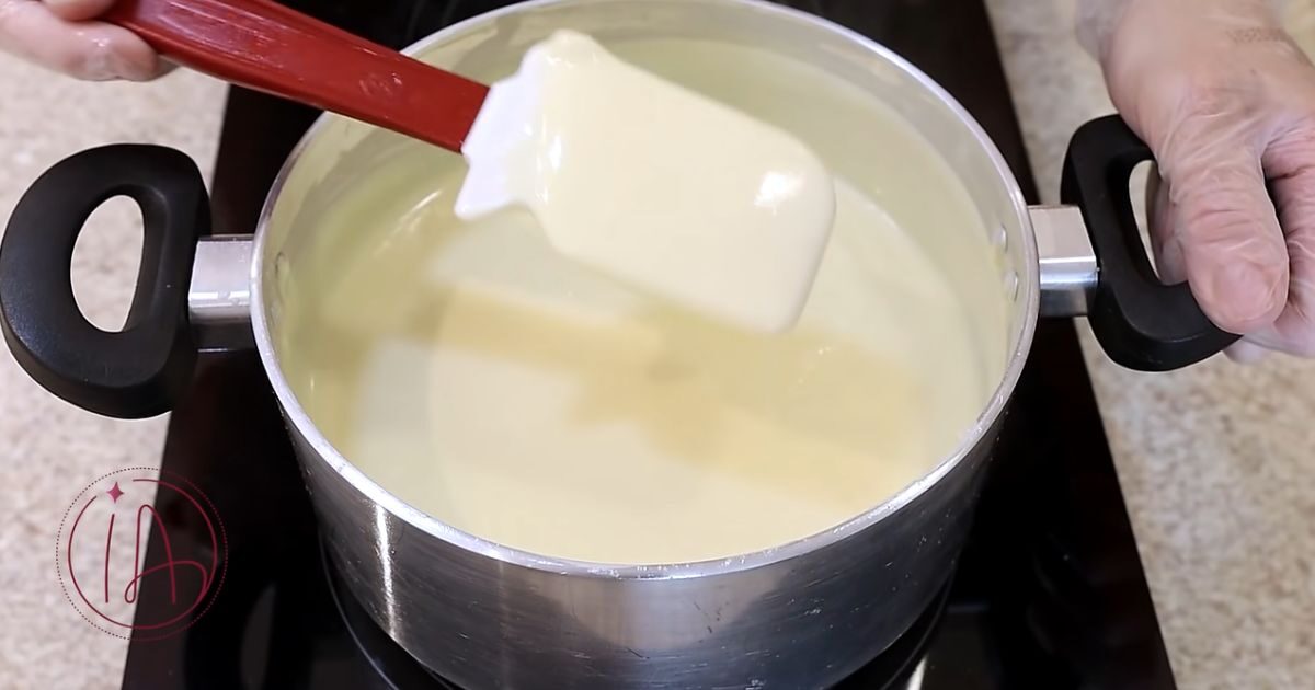 Ovo De Pascoa Na Travessa massa