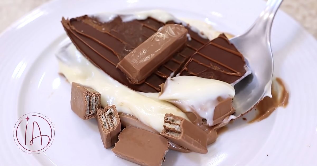 Ovo De Pascoa Na Travessa pedaço