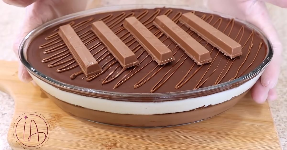 Ovo De Pascoa Na Travessa pronto