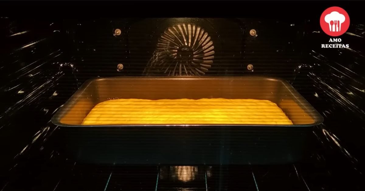 Pizza Fit Sem Farinha assando