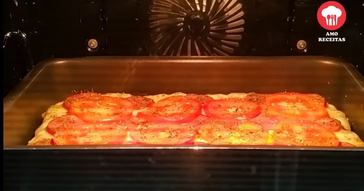 Pizza Fit Sem Farinha orégano assando