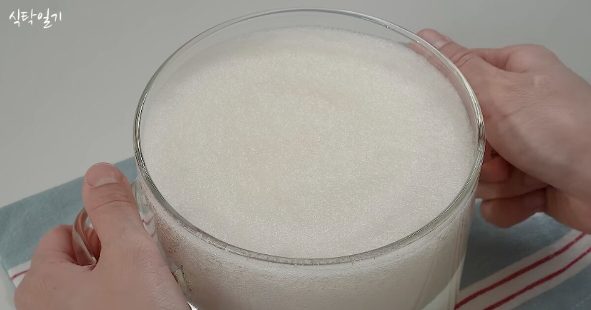 bolo gelatina incolor refrigerante