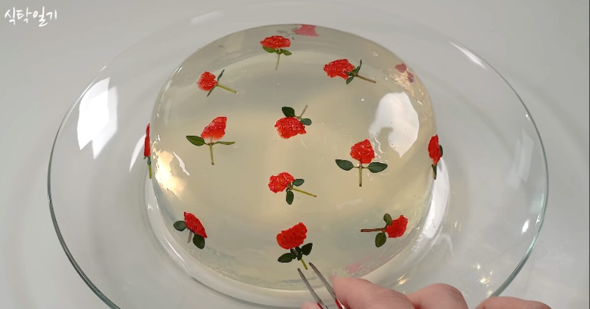 colar os tomilhos na gelatina