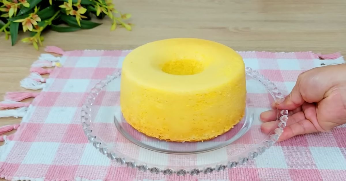 Bolo de Flocão de Milho com Coco