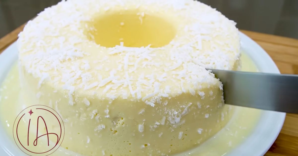 Sobremesa de Abacaxi com Coco