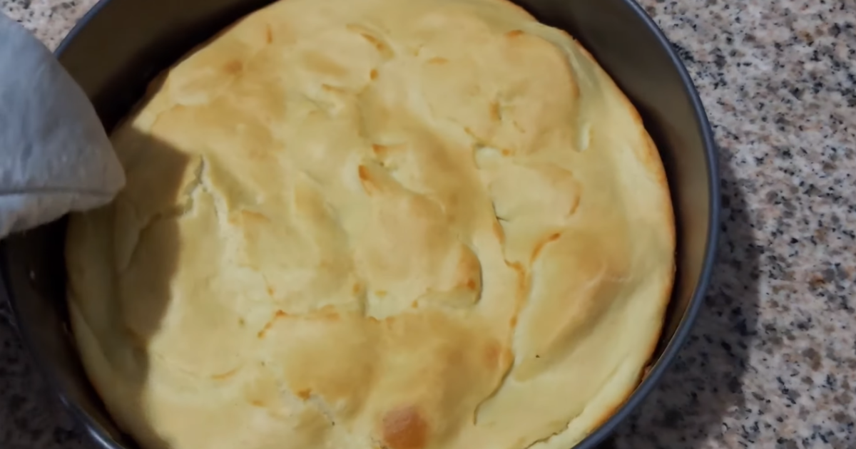 Bolo polonês Santa Clara massa assado