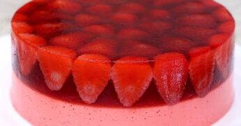Sobremesa de Gelatina com Morangos