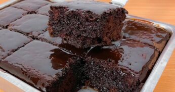 Bolo de Chocolate Feito à Mão