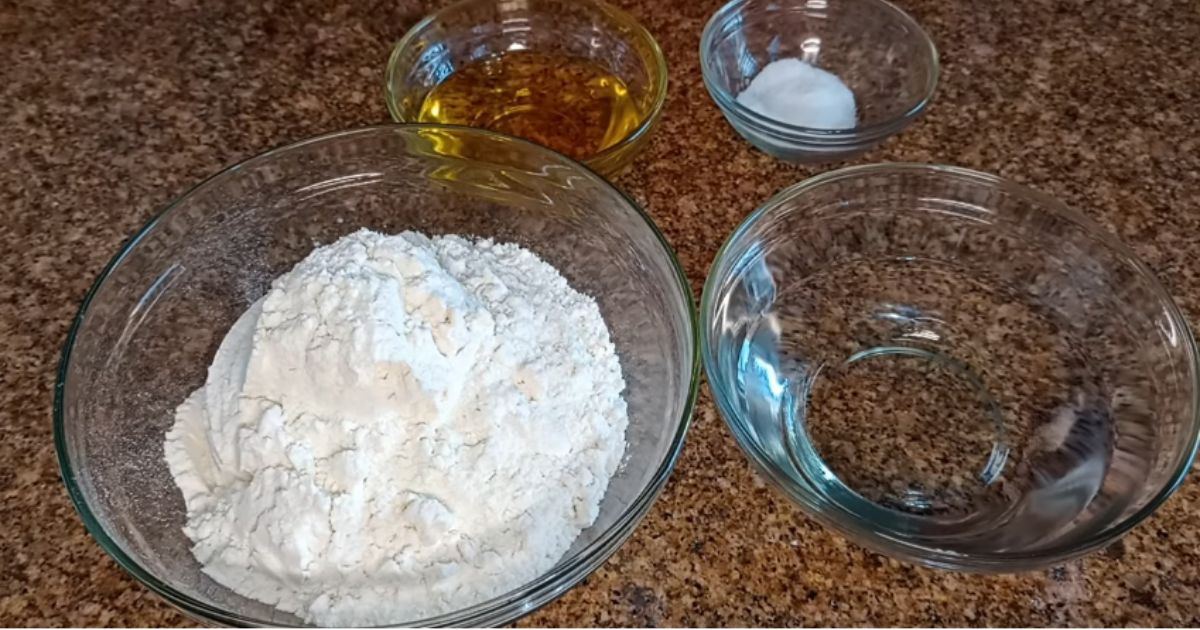 Receita do Pão da Santa Ceia representa pureza e redenção e serve como um lembrete humilde de tempos de dificuldade