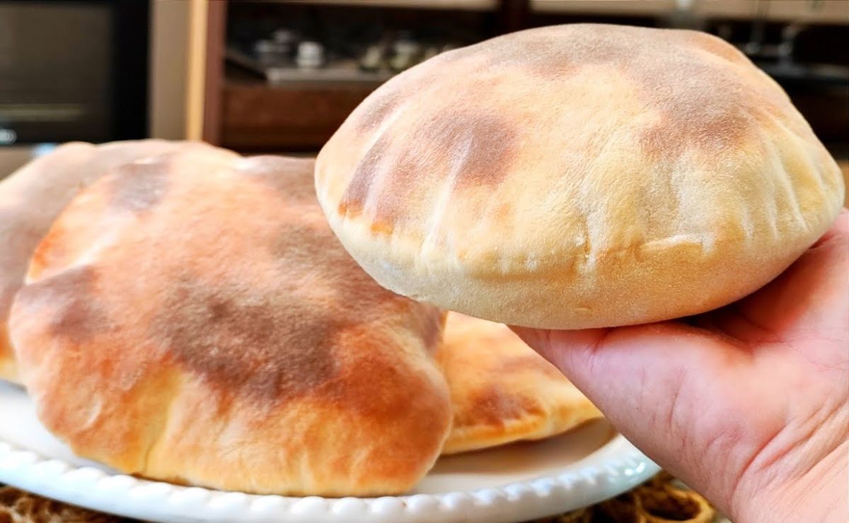  Pão Sírio macio, quando você assa o aroma que se espalha pela cozinha é uma experiência a parte