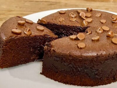 Bolo de Chocolate Fofinho e Molhadinho