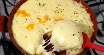 Escondidinho de Linguiça na Frigideira: Sabor Inigualável e Facilidade na Cozinha!