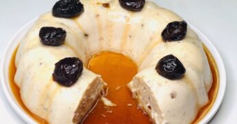 MANJAR DE COCO COM AMEIXAS – FÁCIL, SEM FORNO E SEM GELATINA!