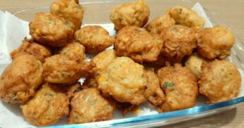Bolinhos de cebola, só chora quem não come, aprenda a fazer esse petisco delicioso