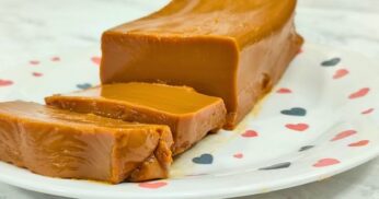 Cozinhar 4 caixinhas de leite condensado para ter o doce de leite perfeito