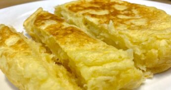 Pãozinho com massa de aipim, sem trigo, feito na frigideira