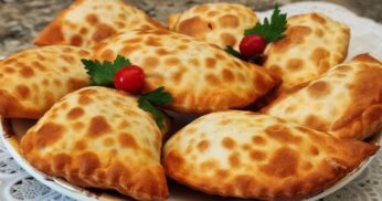 Pastel assado que não fica duro, massa caseira ou massa pronta, crocante e suave ao mesmo tempo