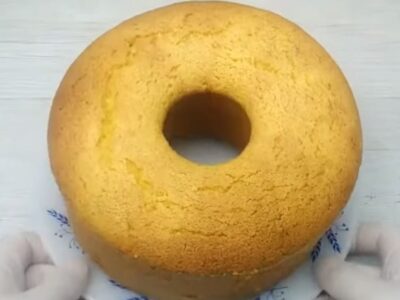 Bolo de Fubá com Laranja
