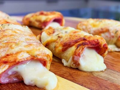 ENROLADINHO DE PÃO NO FORNO