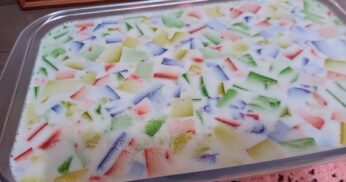 GELATINA COLORIDA (MOSAICO): UM SHOW DE SABORES EM UMA SOBREMESA FÁCIL E RÁPIDA!