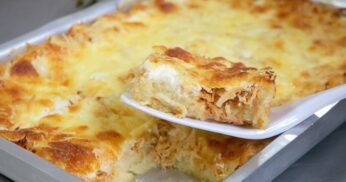Torta salgada de massa mole sem usar liquidificador, com apenas uma tigela e uma colher você estará a caminho de criar uma torta perfeita