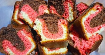 Bolo Napolitano Triunfante: Um Festival de Sabores em Cada Fatia!