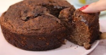 Bolo Saudável e Saboroso: Uma Receita Excepcional Sem Açúcar, Aveia, Trigo ou Manteiga