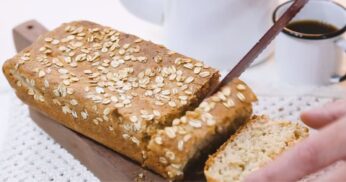 Pão de Aveia Vegano: Fofinho, Econômico e Sem Ingredientes de Origem Animal!