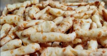 Sem Fritura e Apenas com Um Ovo: Como Fazer Biscoito de Polvilho Assado e Crocante que Rende Muito!