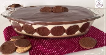 Torta Holandesa na Travessa: A Deliciosa Sobremesa que Não Exige Leite Condensado!