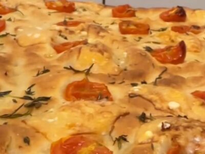 Focaccia Caseira Irresistível, Fácil e Rápida!