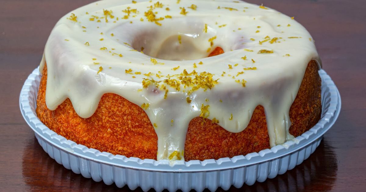 Bolo de Limão com Cobertura de Limão