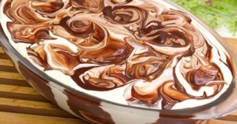 Mousse de Ninho Trufada na Travessa: Sobremesa Cremosa com Apenas 5 Ingredientes