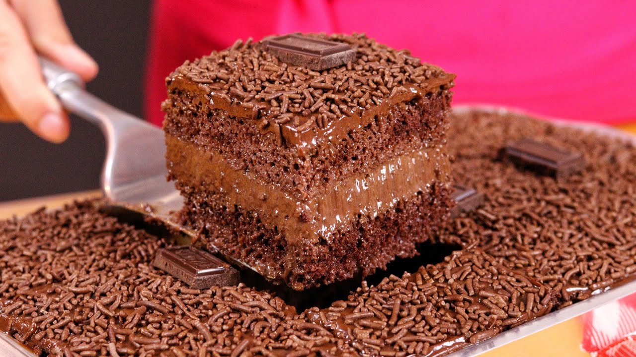O bolo de chocolate que vai entrar no seu top 1! Massa e recheio tudo no liquidificador