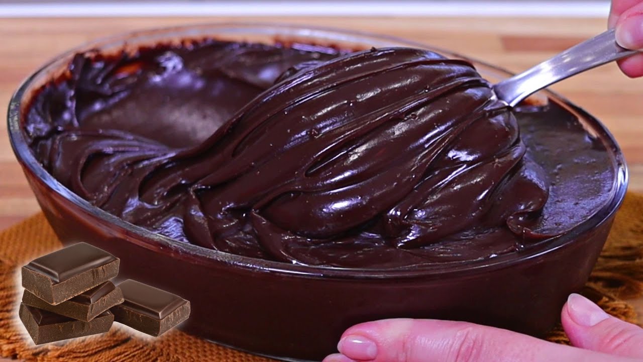 Recheio de chocolate para bolos e doces, cremoso e estruturado que rende muito
